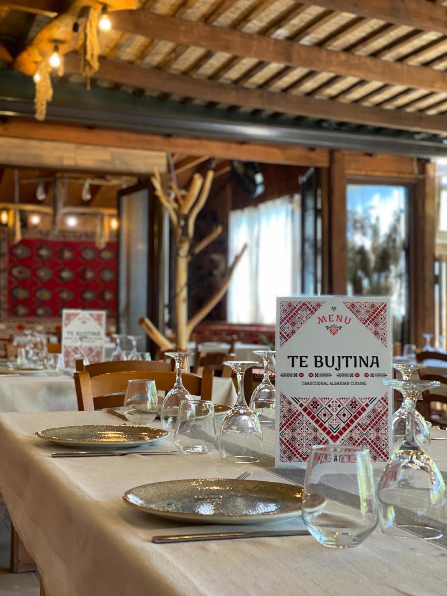 Te Bujtina Hotel- Cozy Stay With Traditional Breakfast Near Beach Голем Екстериор снимка