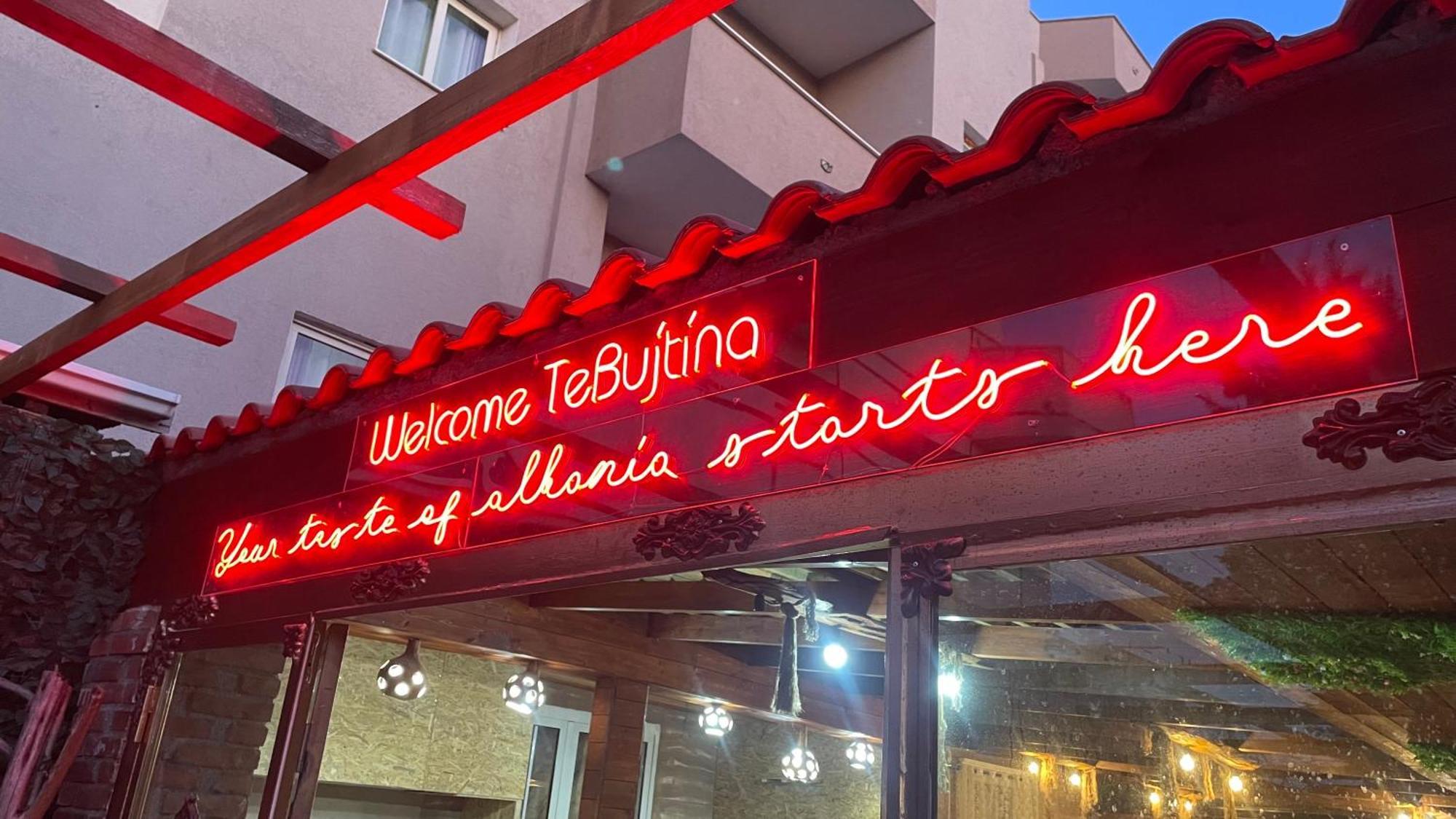 Te Bujtina Hotel- Cozy Stay With Traditional Breakfast Near Beach Голем Екстериор снимка