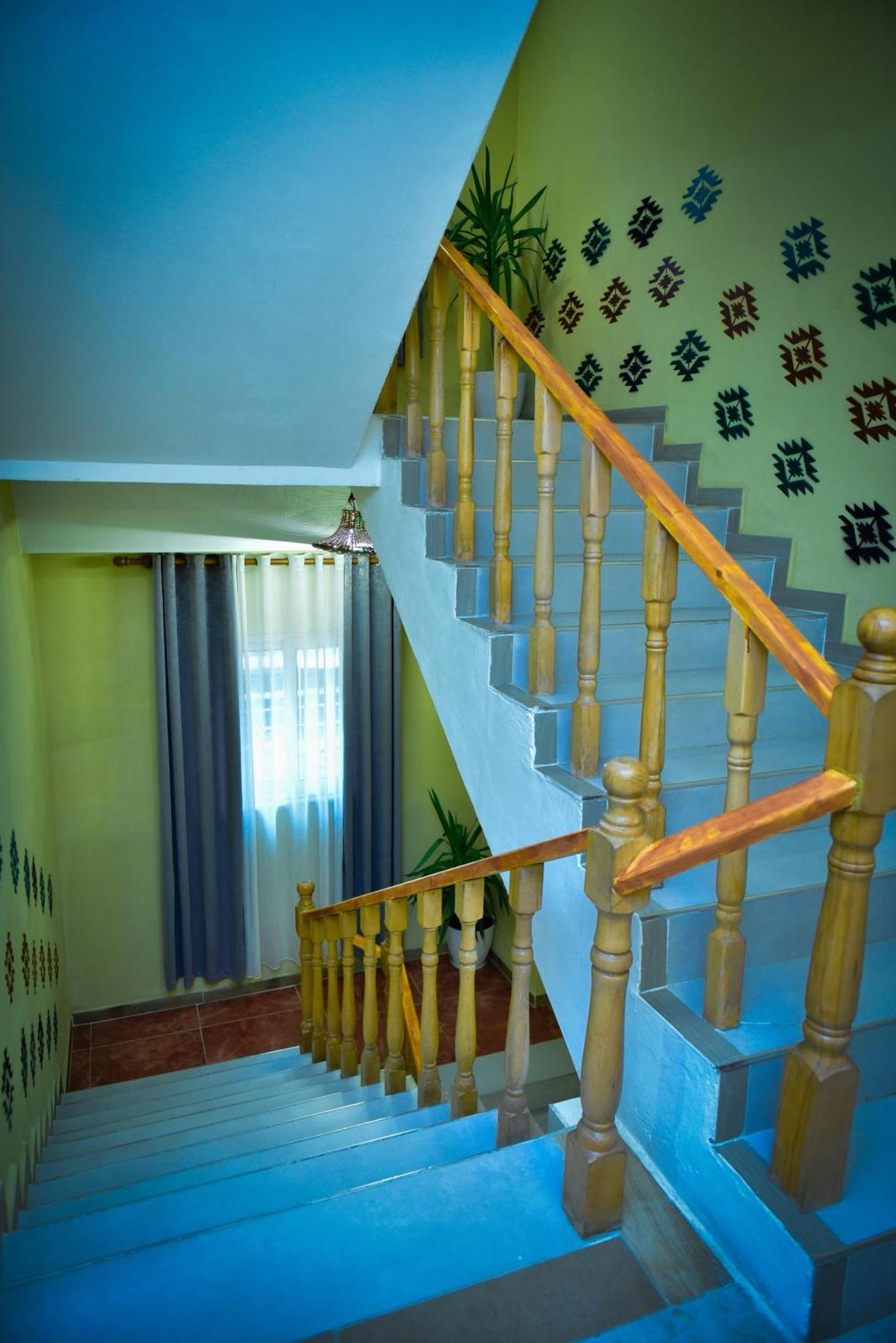 Te Bujtina Hotel- Cozy Stay With Traditional Breakfast Near Beach Голем Екстериор снимка