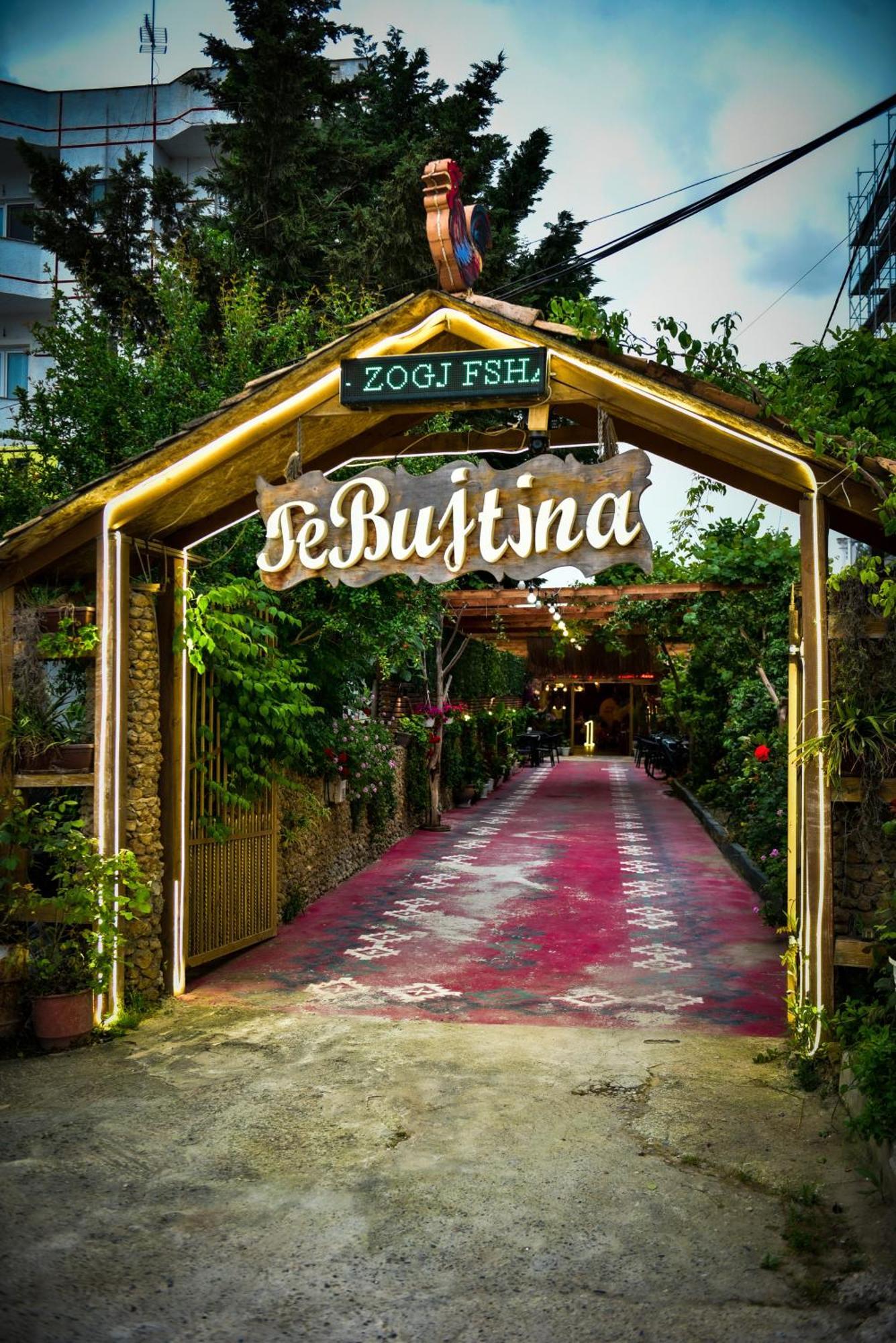 Te Bujtina Hotel- Cozy Stay With Traditional Breakfast Near Beach Голем Екстериор снимка